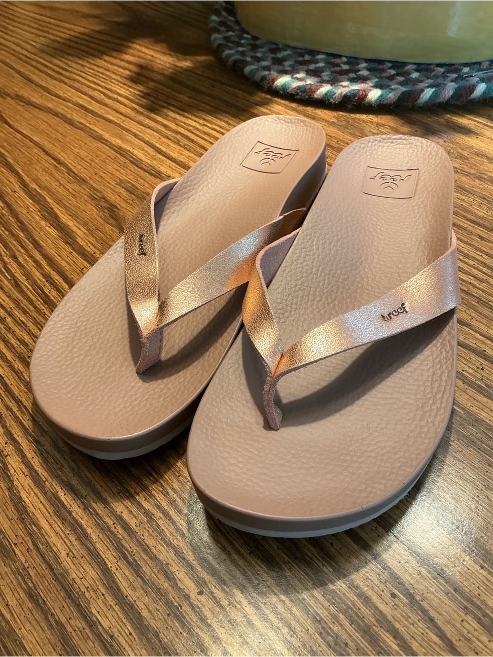 Reef Cushion Court Vegan Women’s Flip Flop Sandal Size 7 - Picture 3 of 9